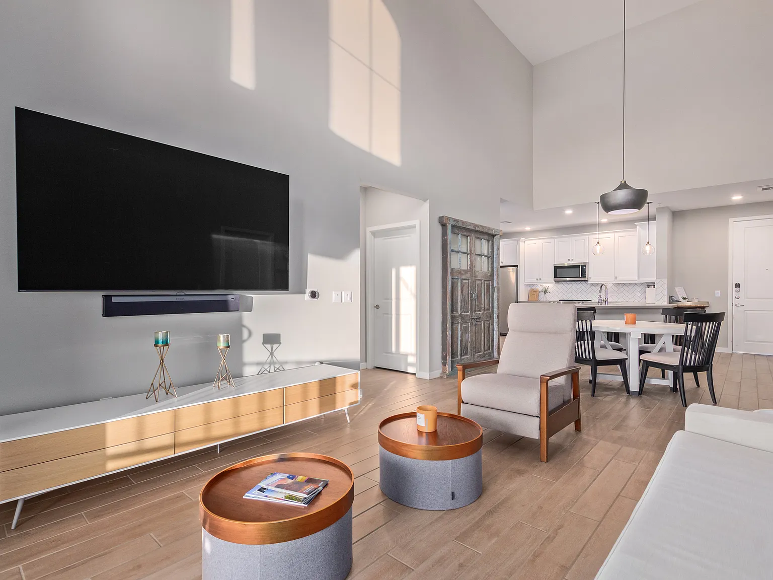 2511 W Queen Creek Rd — Photo 4