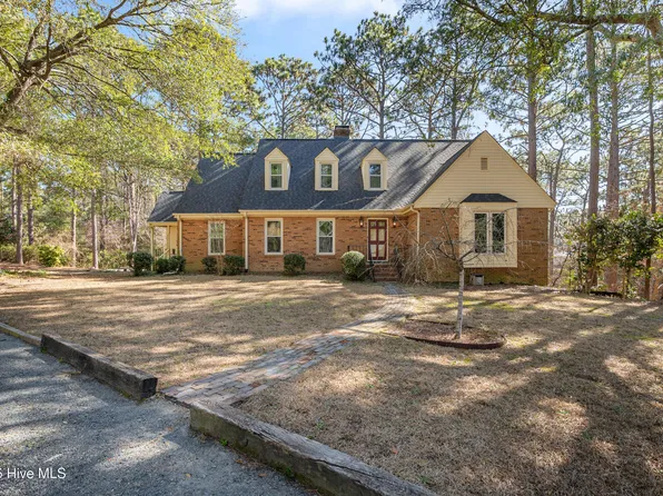 906 Robinwood Road, Aberdeen, NC 28315