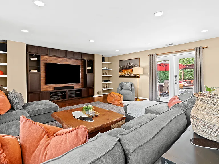 870 Pine Hill Dr — Photo 32