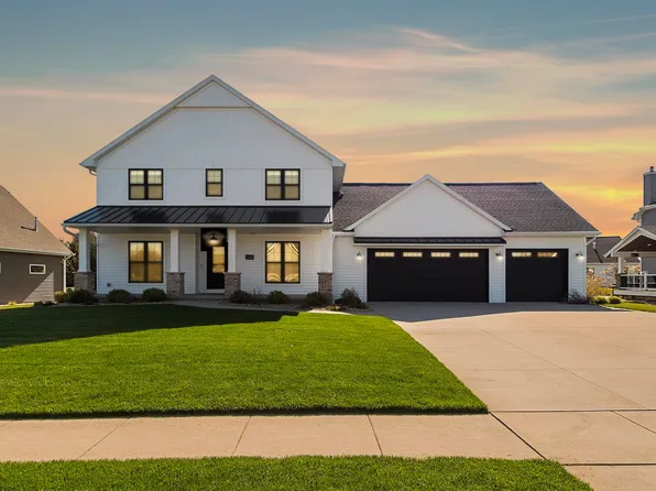 2130 Roberta Ct, Green Bay, WI 54313