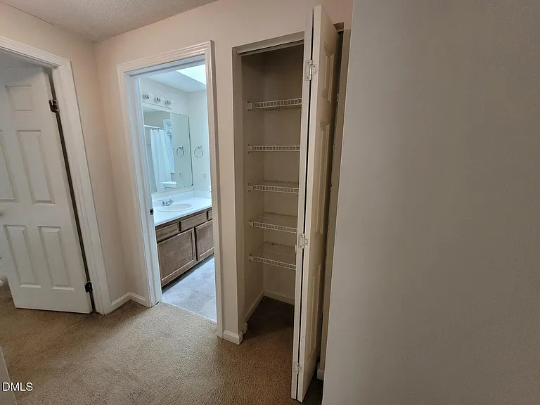 104 Corgy Dr — Photo 23