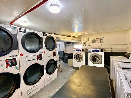 Rented by Bruma Realty LLC | media 10