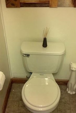 Half Bathroom Picture 2