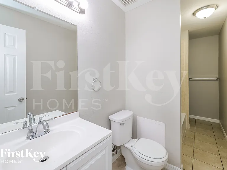 1005 Edmund Ave — Photo 13