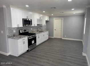 2752 W Minnezona Ave, Phoenix, AZ 85017