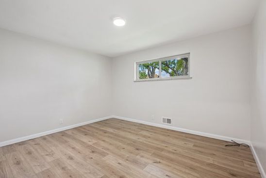 5th image of 2550 W 39th Ave