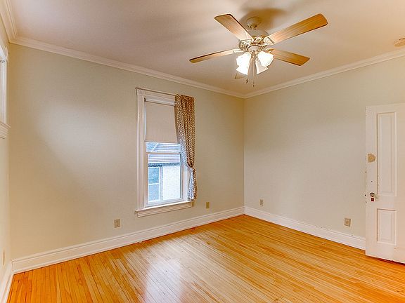 5th image of 1912 Roblyn Ave #2