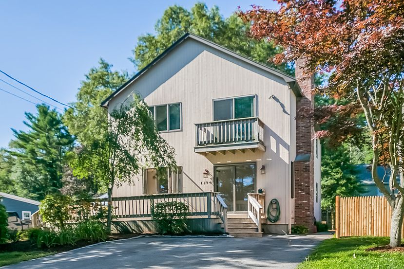 1194 Sassaquin Ave, New Bedford, MA 02745 Zillow