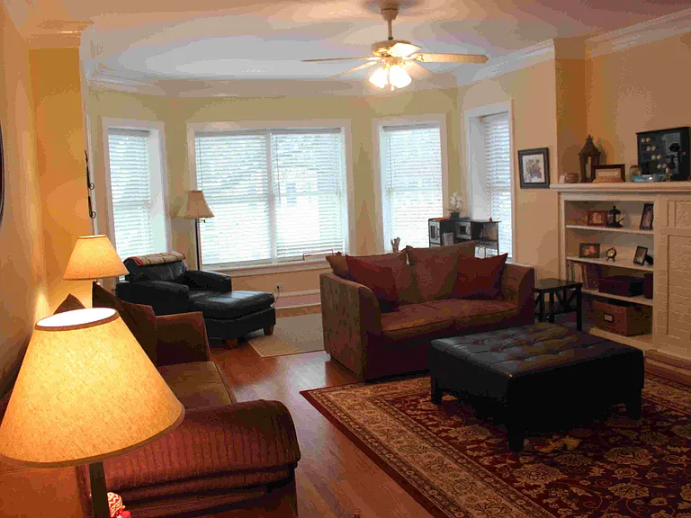 2732 W Winnemac Ave #2 — Photo 5
