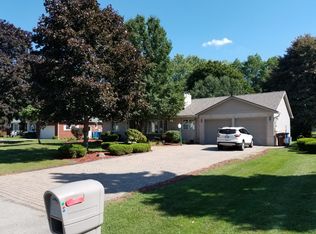 220 Ruff Dr, Monroe, MI 48162