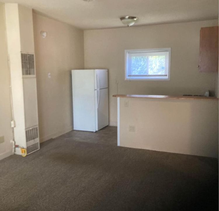 1st image of 3920 S Meridian St #3934
