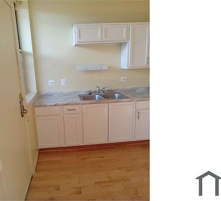 3rd image of 6716 S Blackstone Ave #3