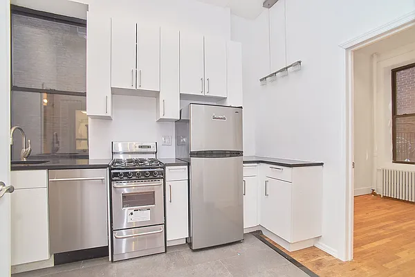 Rented by Living New York | media 13