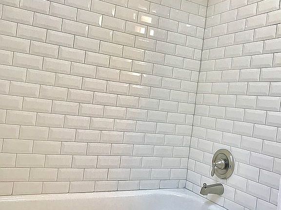 Guest bath new tub