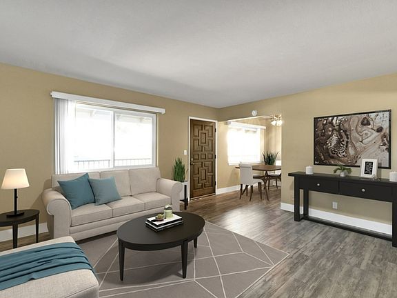3rd image of 2104 Royal Dr APT 15