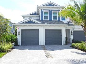 2646 Seychelles Cir, Naples, FL
