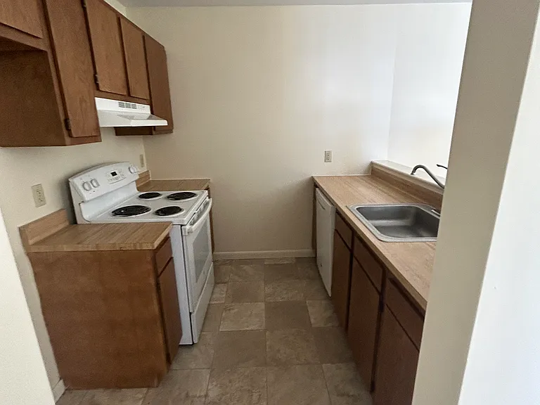 711 Bruckman Ave #2D — Photo 7