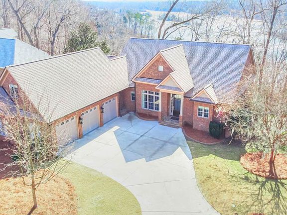 2nd image of 662 Savannah Barony Dr