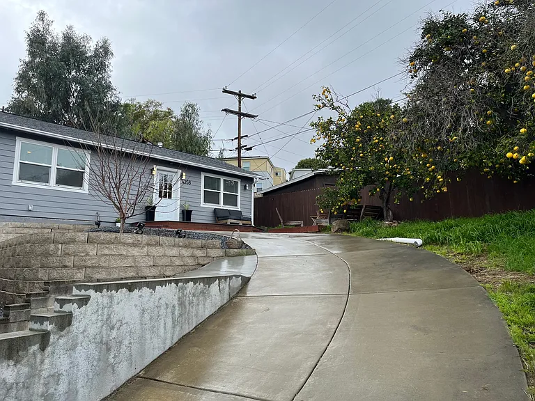 4358 Aragon Dr — Photo 18