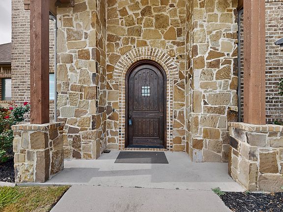 3rd image of 4651 High Point Dr
