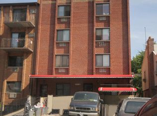 13406 Blossom Ave, Flushing, NY 11355
