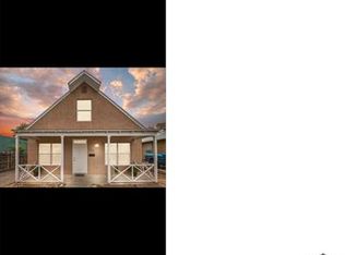 1021 Edith Blvd NE, Albuquerque, NM 87102