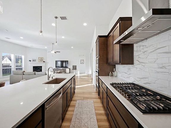 4th image of 2536 Burnely Ct