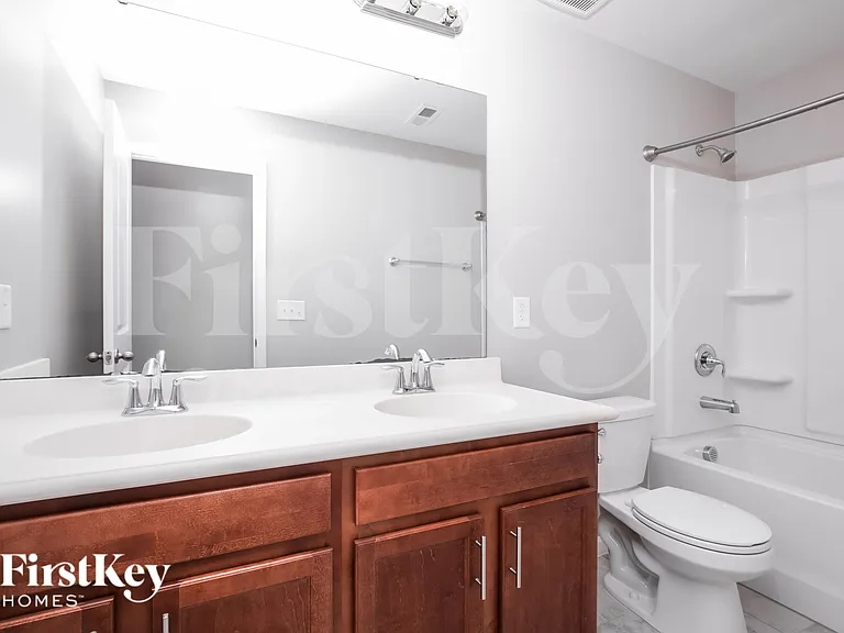 636 Starry Sky Dr — Photo 17