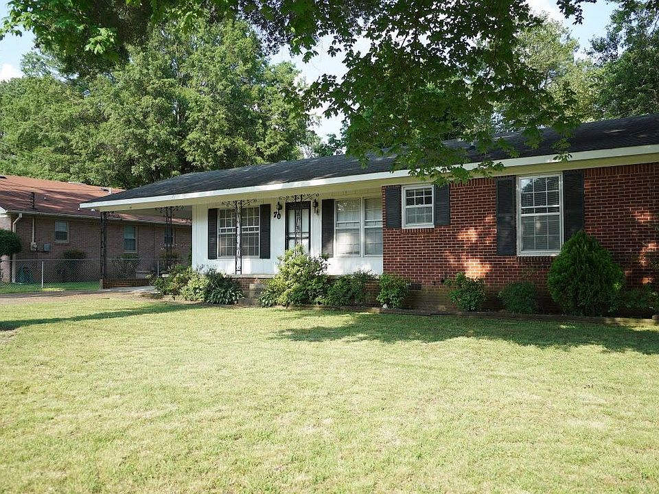 1st image of 70 Glen Eden Dr