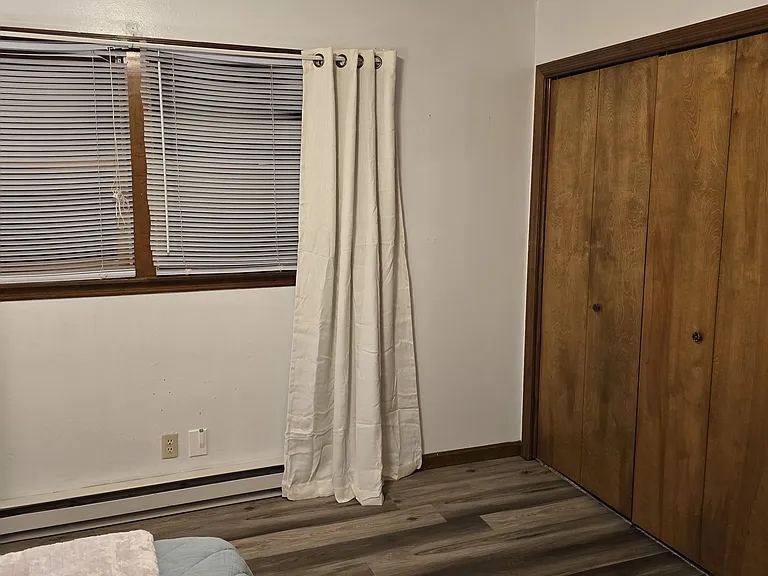 506 E Elm St #2 — Photo 10