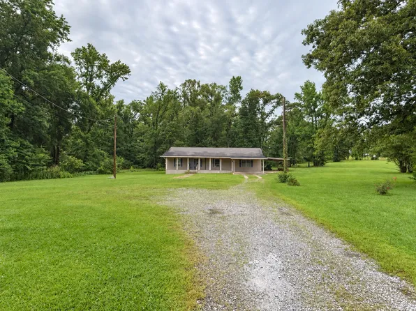6885 Esler Field Rd, Pineville, LA 71360