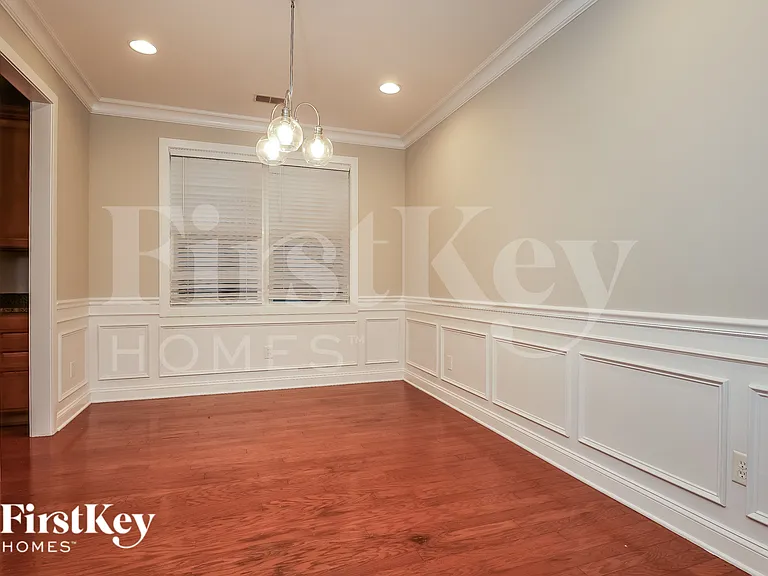 1081 Moss Grove Dr — Photo 6