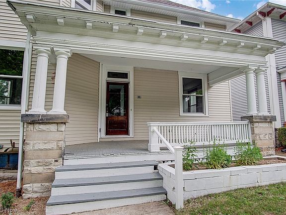 5th image of 818 McIntire Ave