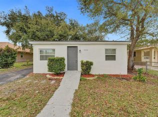5025 SW 22nd St, Hollywood, FL 33023
