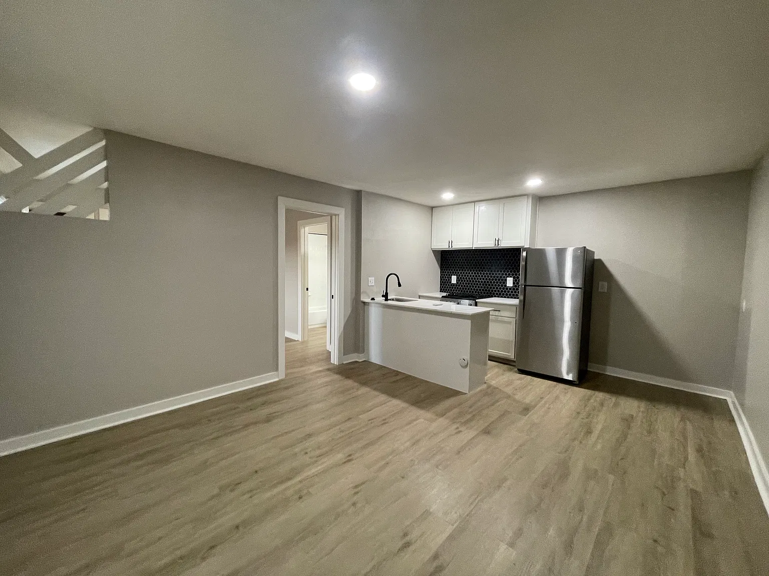 700 1/2 Hearn St — Photo 2