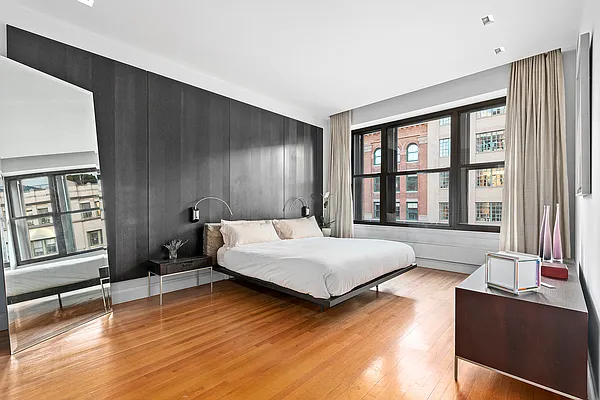 Sold by Douglas Elliman | media 18