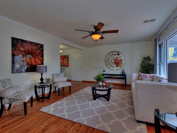 5th image of 208 Gardenia Way