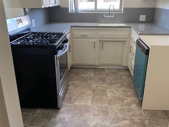 4th image of 4525 Murietta Ave APT 26