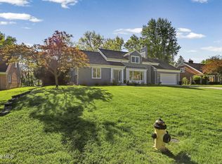 2128 Evergreen Rd, Toledo, OH 43606