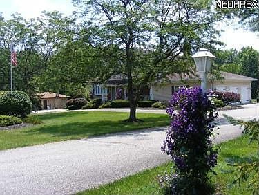 2nd image of 8589 Camelot Dr