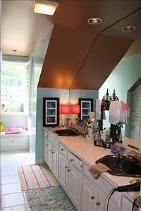 3rd image of 119 Hidden Hills Dr