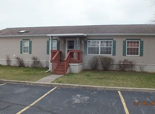 538 Burwick, Temperance, MI 48182