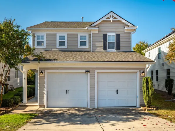 718 Delta Downs Dr, Cary, NC 27519