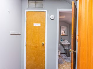 258 Park St APT 2, Montclair, NJ 07043