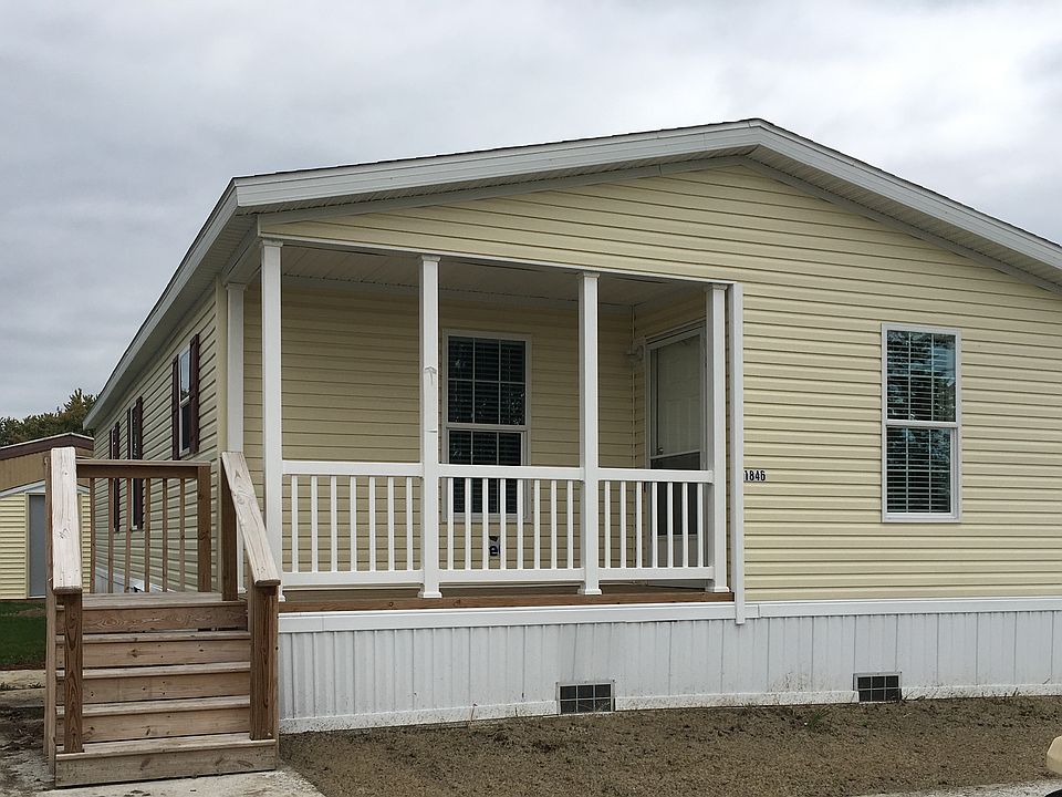 1st image of 1846 Carmel Dr #84