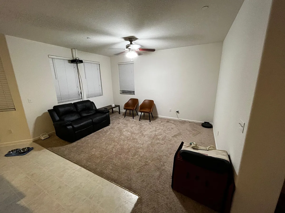 Family room next to kitchen/dining room - 620 Willie Hausey Way