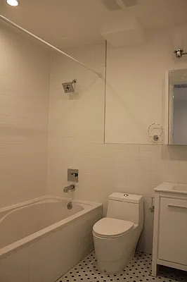 Rented by Elite NY Holdings | media 23