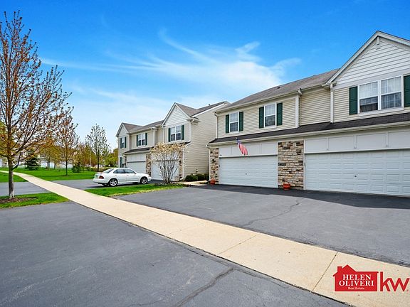 3rd image of 204 Terra Springs Cir