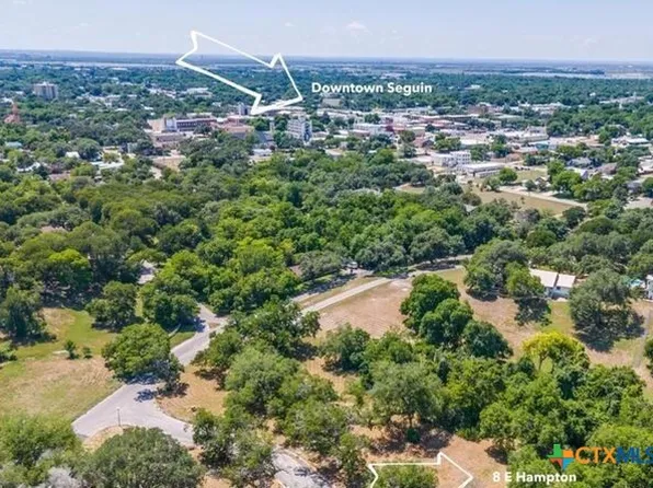 8 E Hampton Dr, Seguin, TX 78155