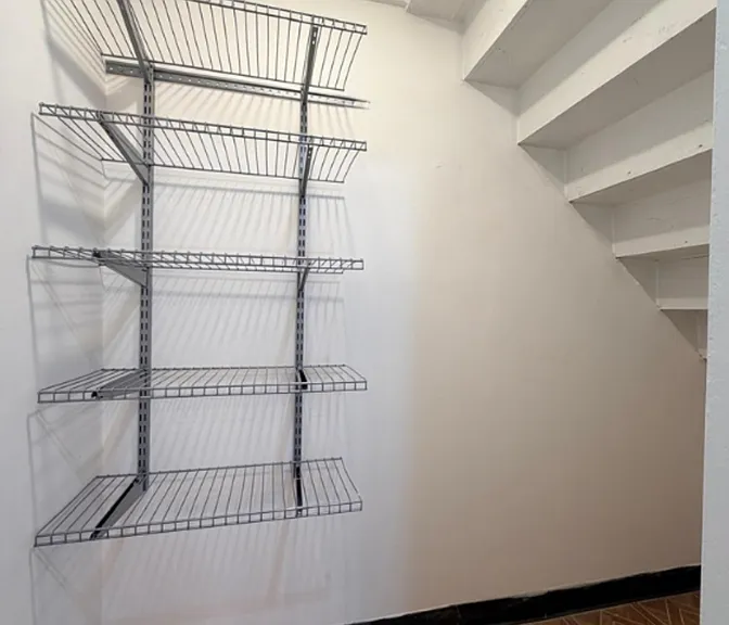 124 E 49th St #105 — Photo 16